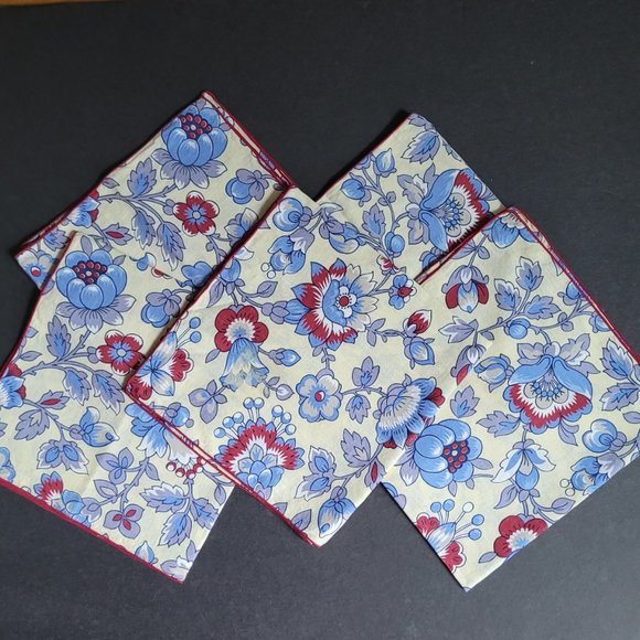 Blue Floral Napkins, Set of 5, Not Used - Picture 5 of 5